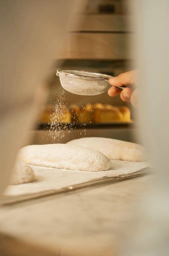 M. Coutreel, artisan boulanger-pâtissier